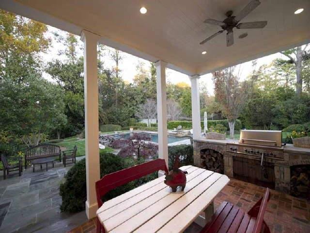 2953 Ridgewood Rd, Atlanta, GA 30327